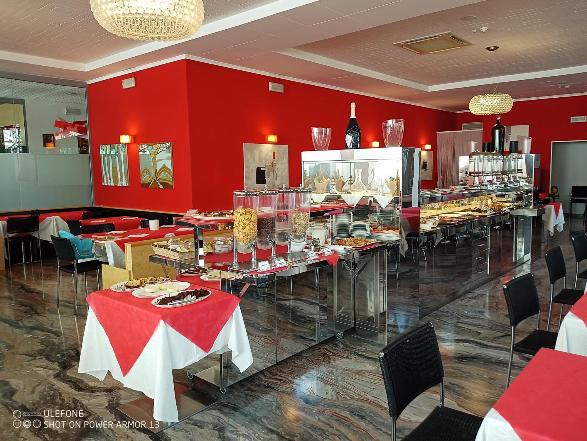 Hotel Firenze Бибионе Экстерьер фото