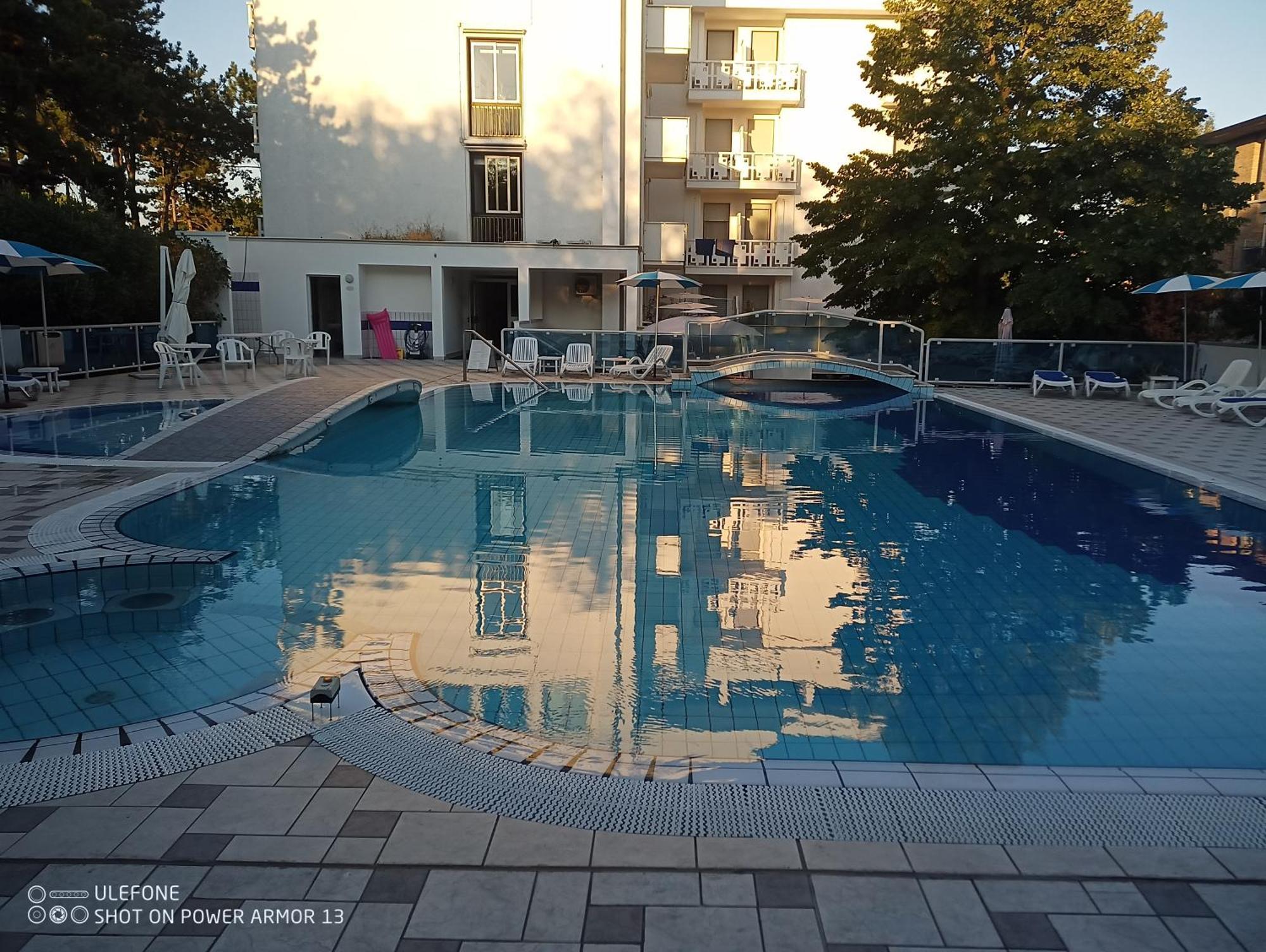Hotel Firenze Бибионе Экстерьер фото