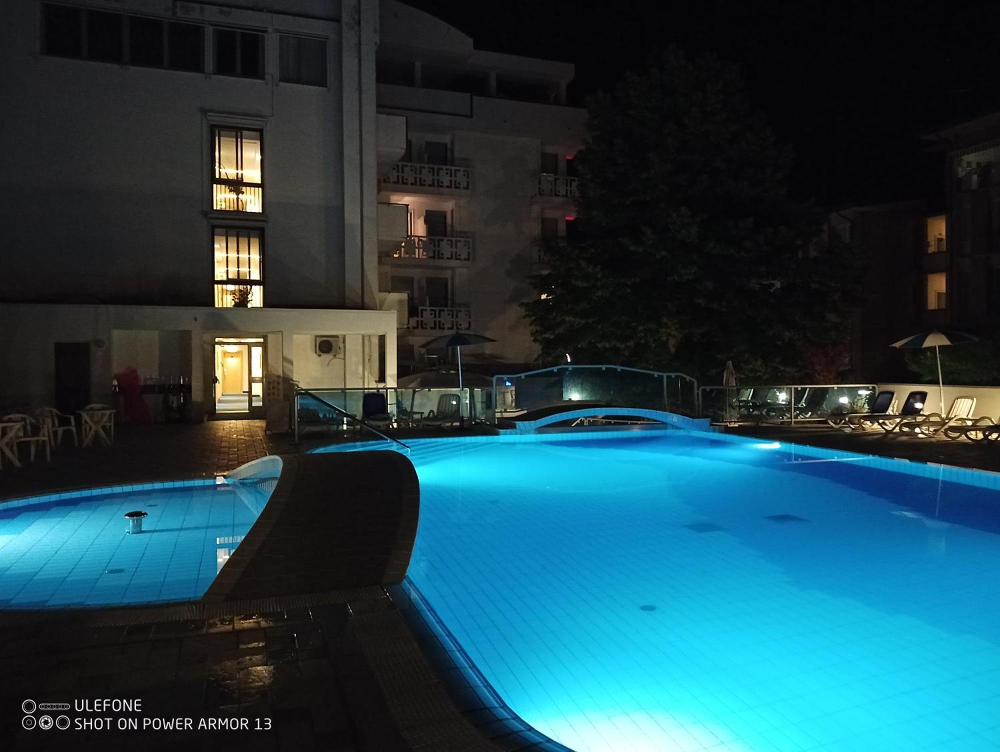 Hotel Firenze Бибионе Экстерьер фото