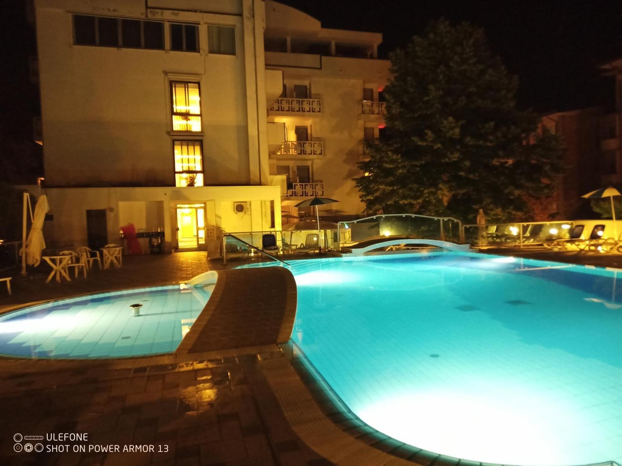 Hotel Firenze Бибионе Экстерьер фото