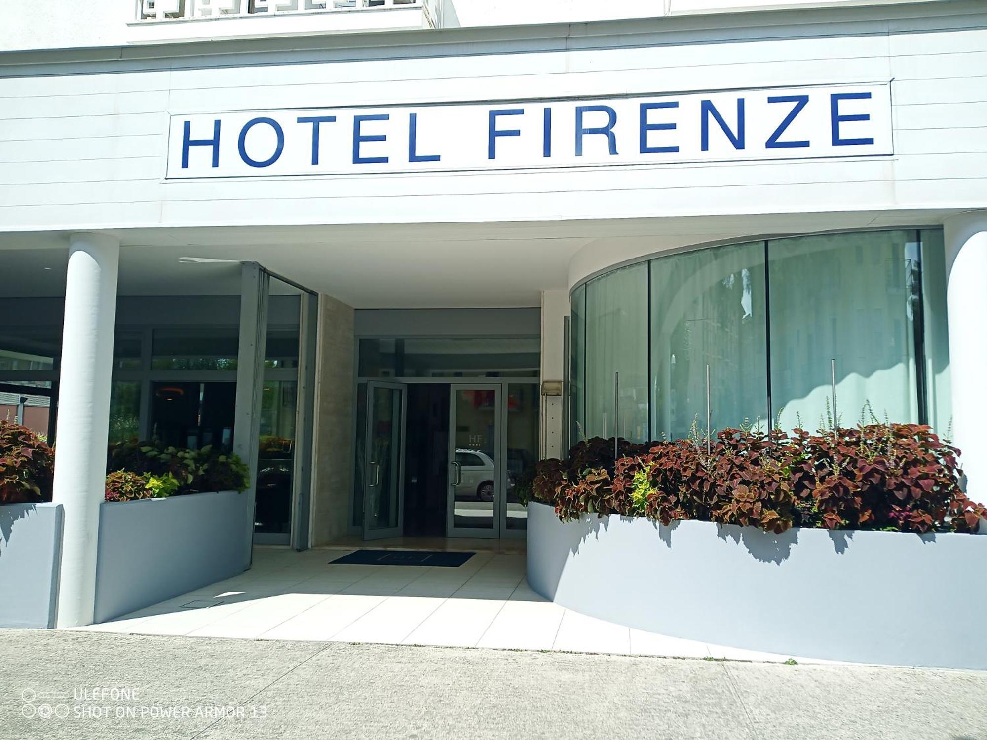 Hotel Firenze Бибионе Экстерьер фото