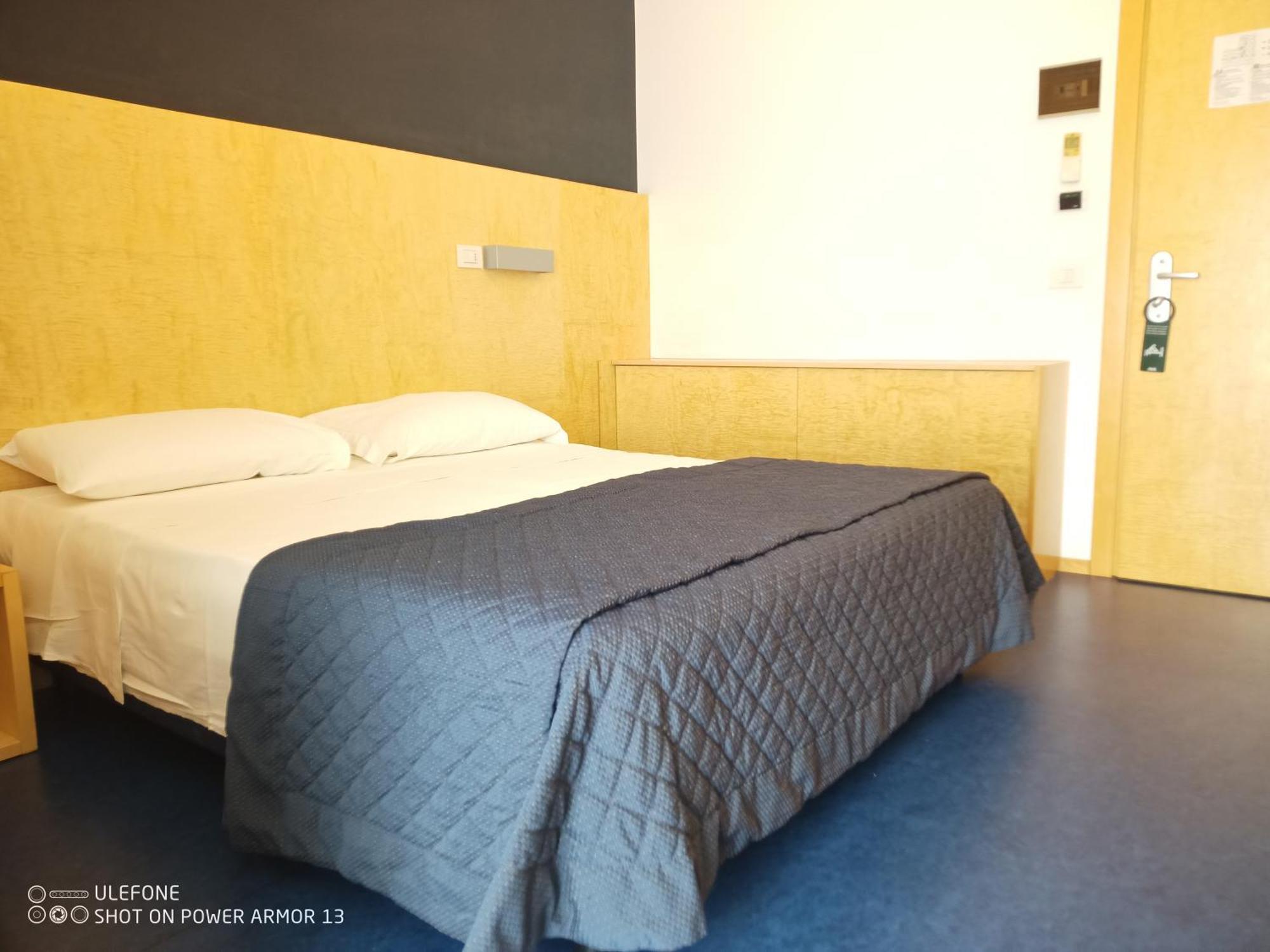 Hotel Firenze Бибионе Экстерьер фото