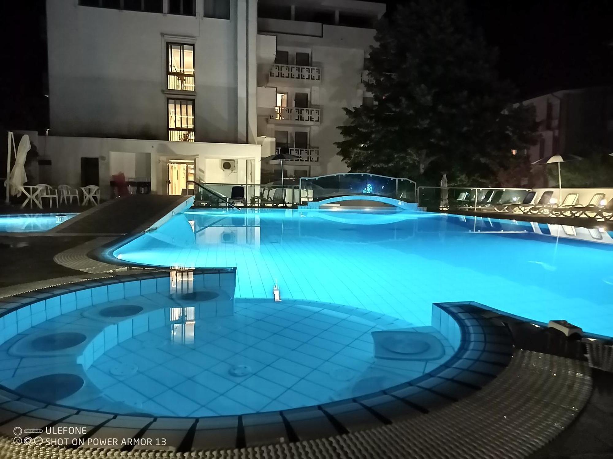 Hotel Firenze Бибионе Экстерьер фото