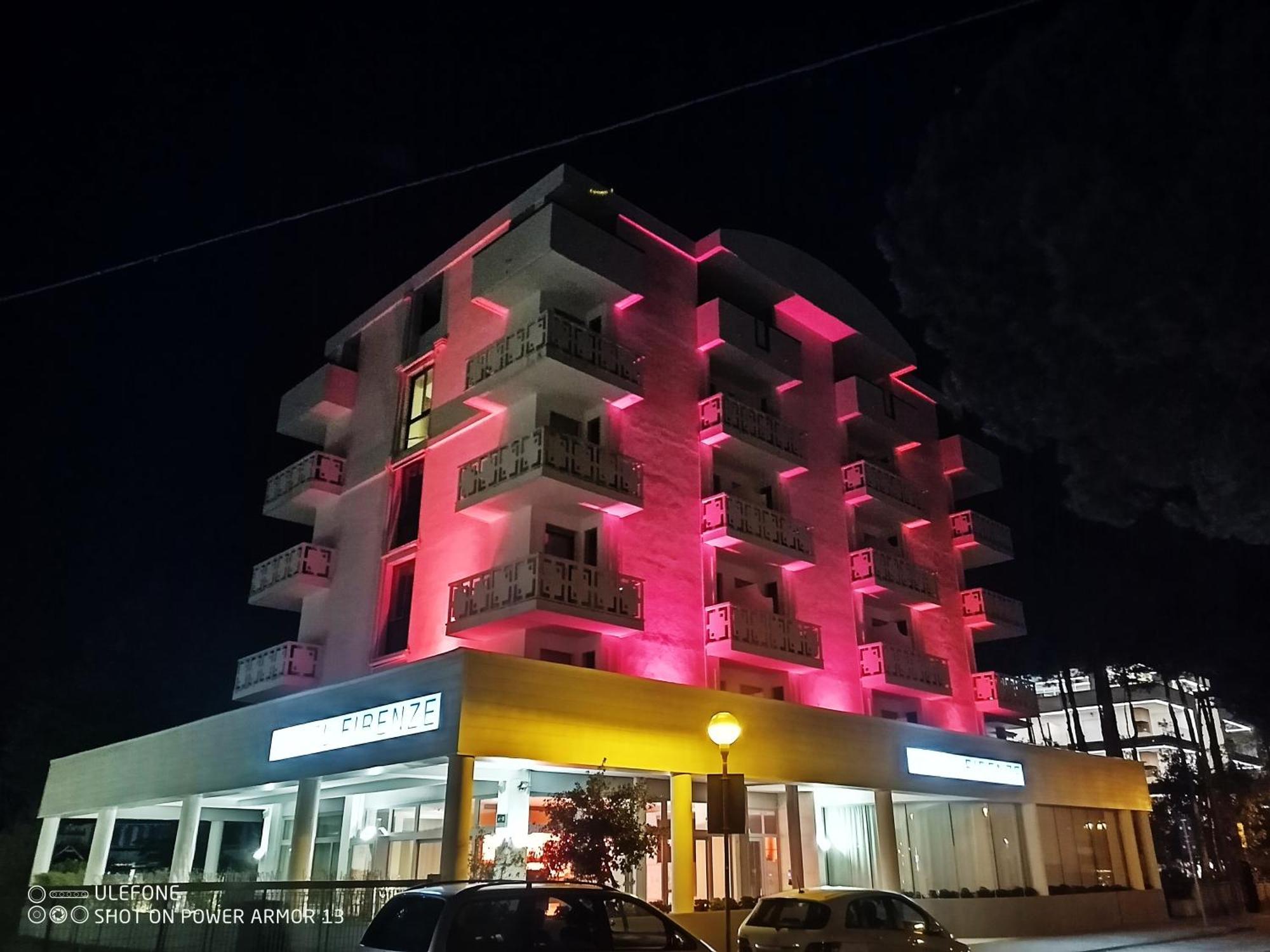 Hotel Firenze Бибионе Экстерьер фото