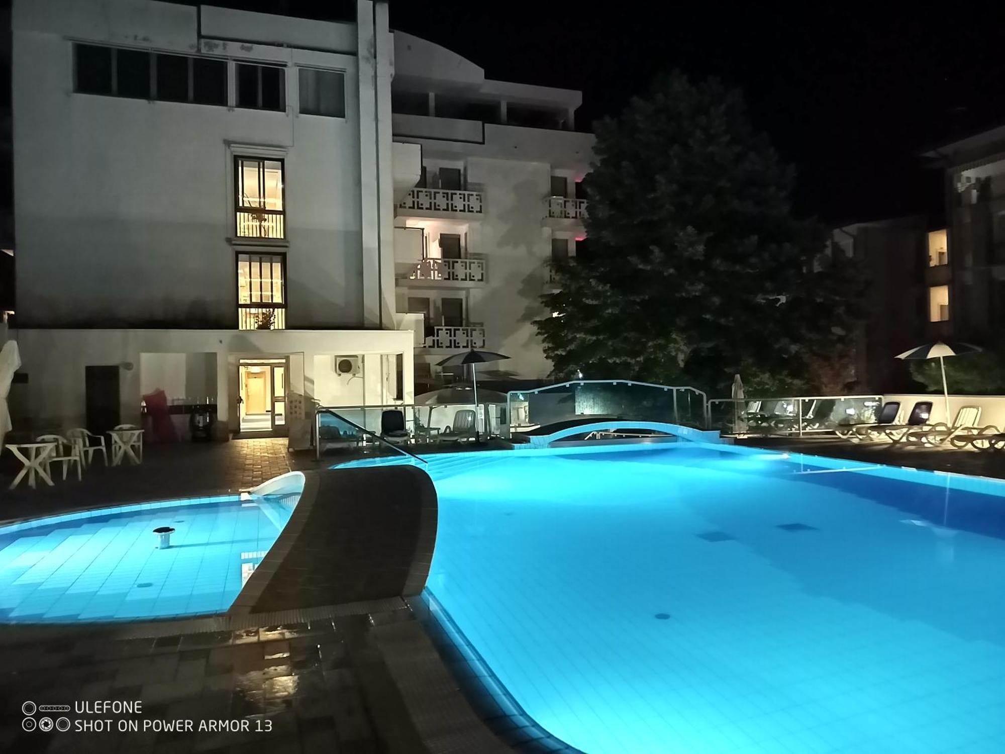 Hotel Firenze Бибионе Экстерьер фото