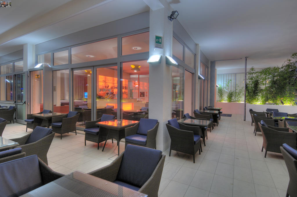 Hotel Firenze Бибионе Экстерьер фото